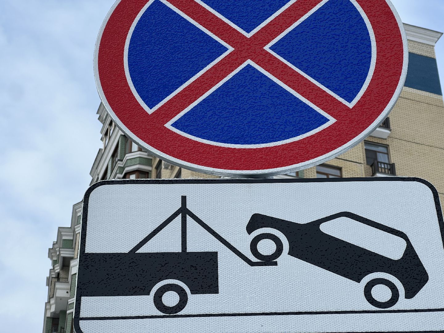 химки, благоуйстройство, дорожные знаки, дорожные знаки во дворах, контейнерные площадки, мусорные площадки, вывоз мусора,