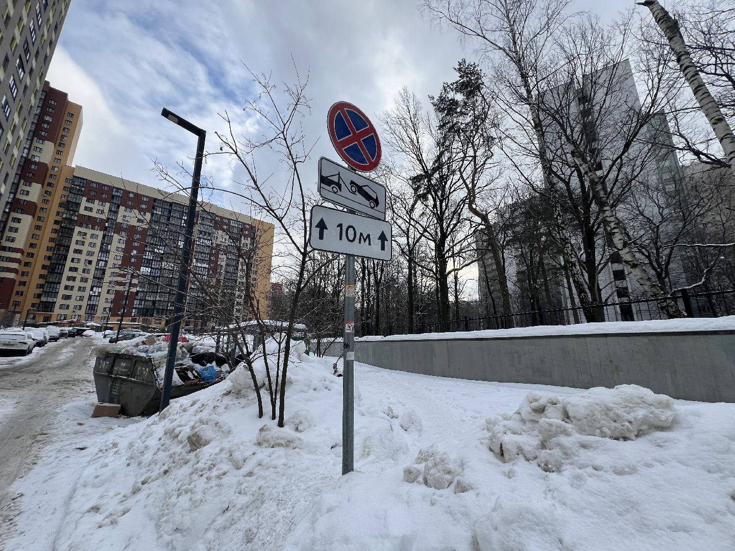 химки, контейнерная площадка, мусорные площадки, благоуйстройство, дорожные знаки во дворах,