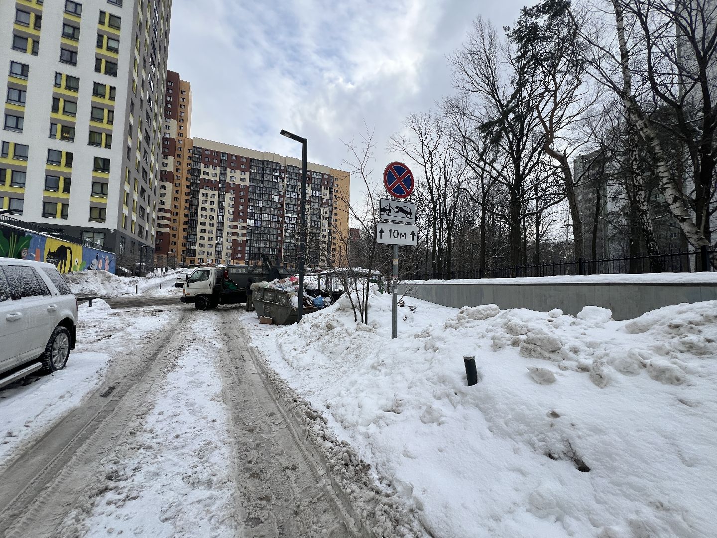 химки, контейнерная площадка, мусорные площадки, благоуйстройство, дорожные знаки во дворах,