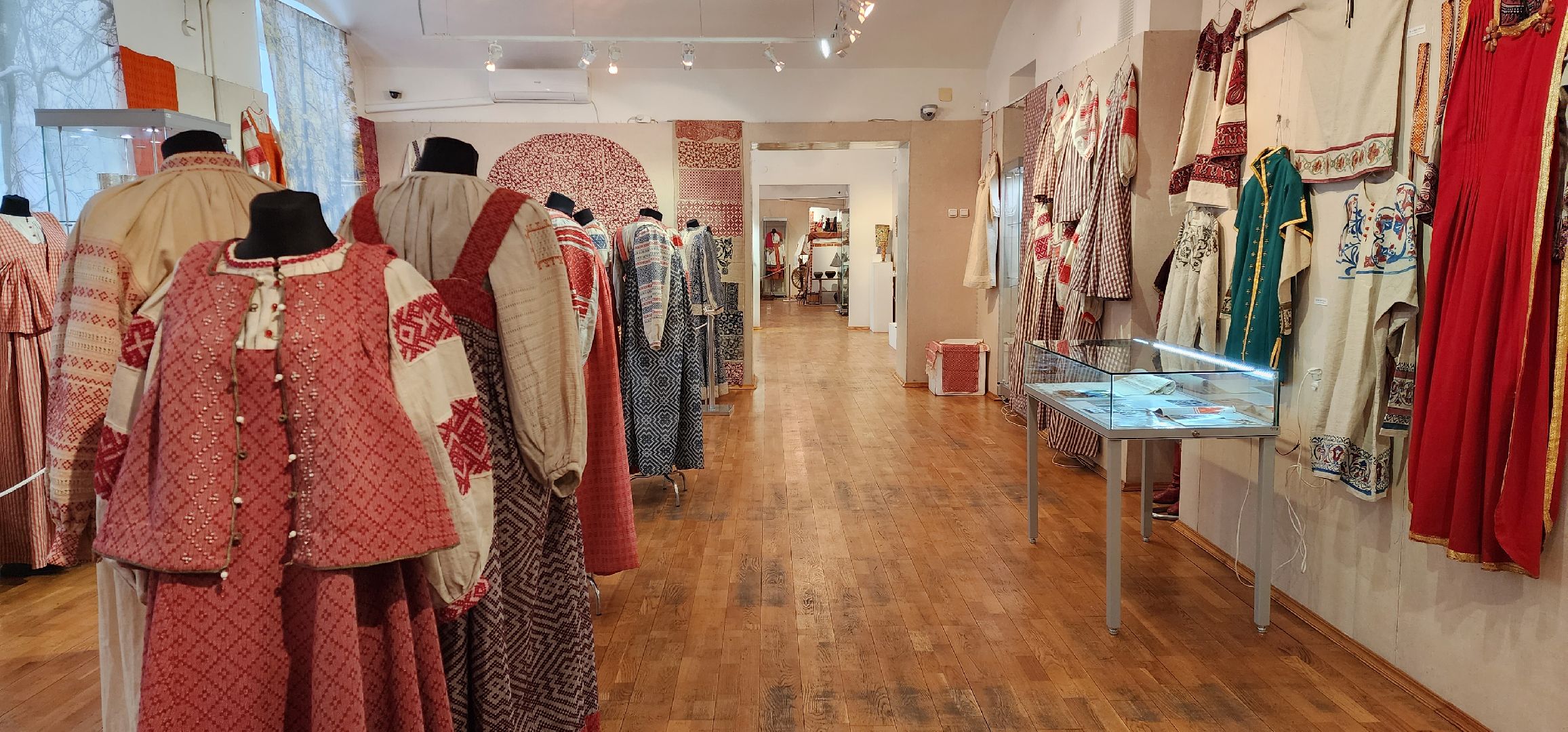 раменское, культура, раменский историко-художественный музей, первая выставка, из сундука русской красавицы,