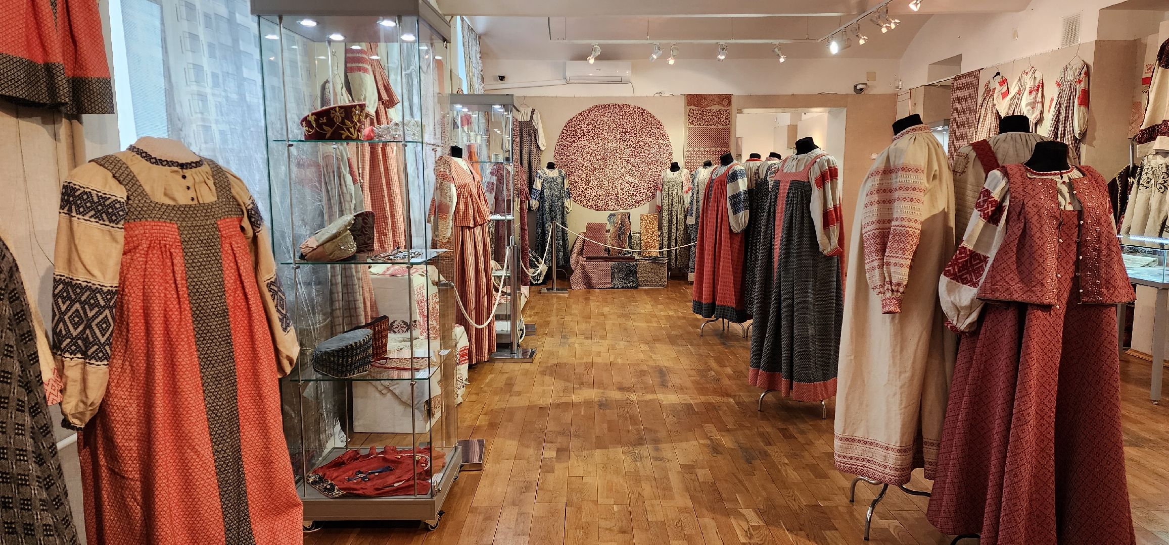 раменское, культура, раменский историко-художественный музей, первая выставка, из сундука русской красавицы,