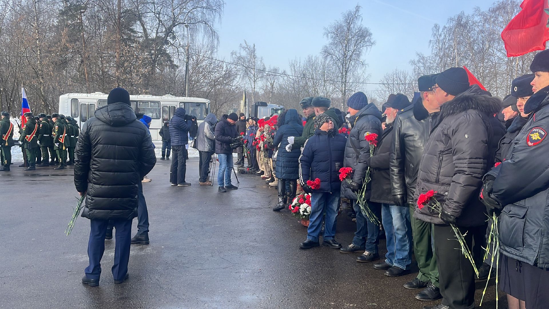 возложение цветов, день воина-интернационалиста, награждение, глава городского округа,