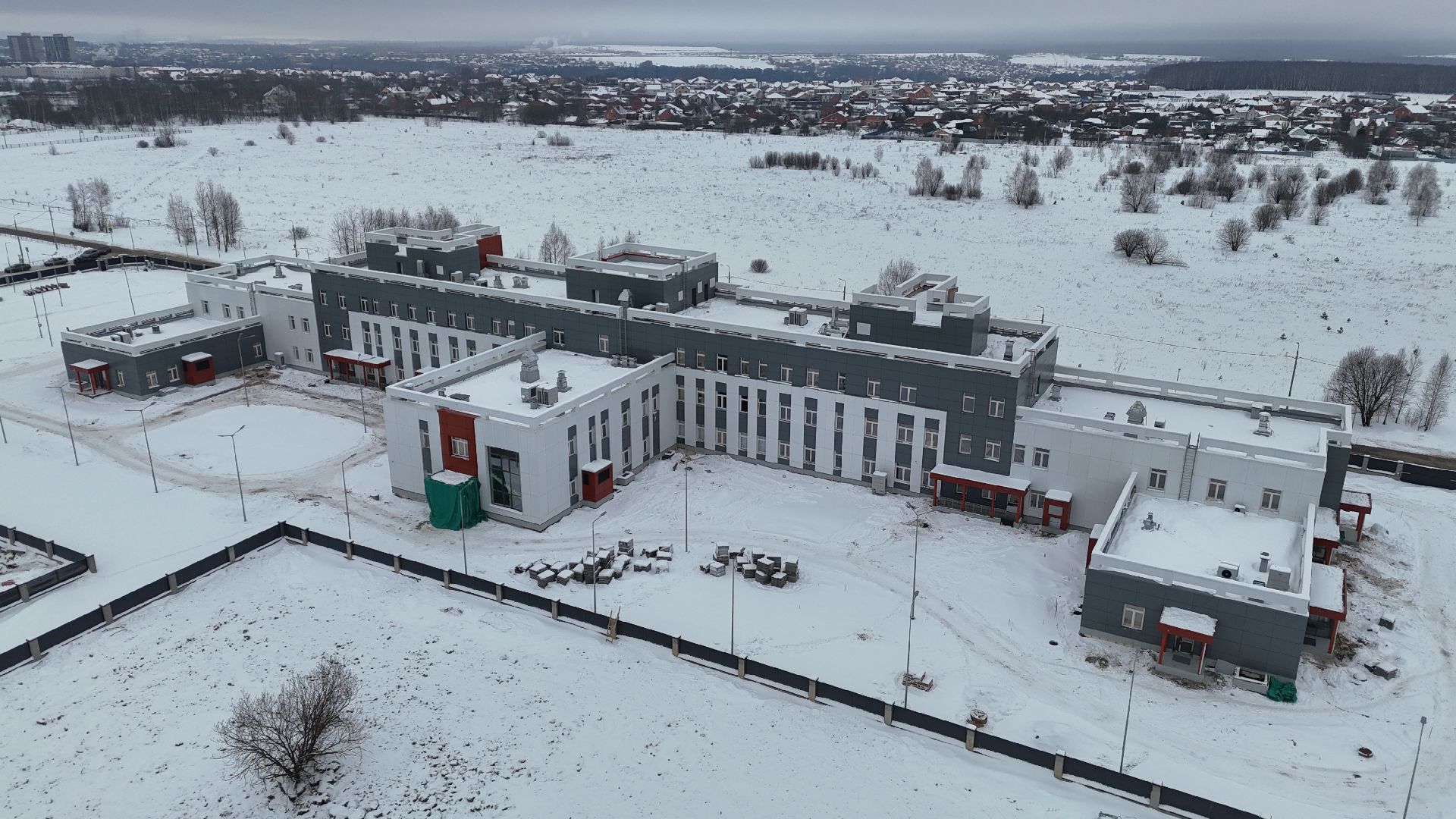 видео с коптера, поликлиника, медицина,