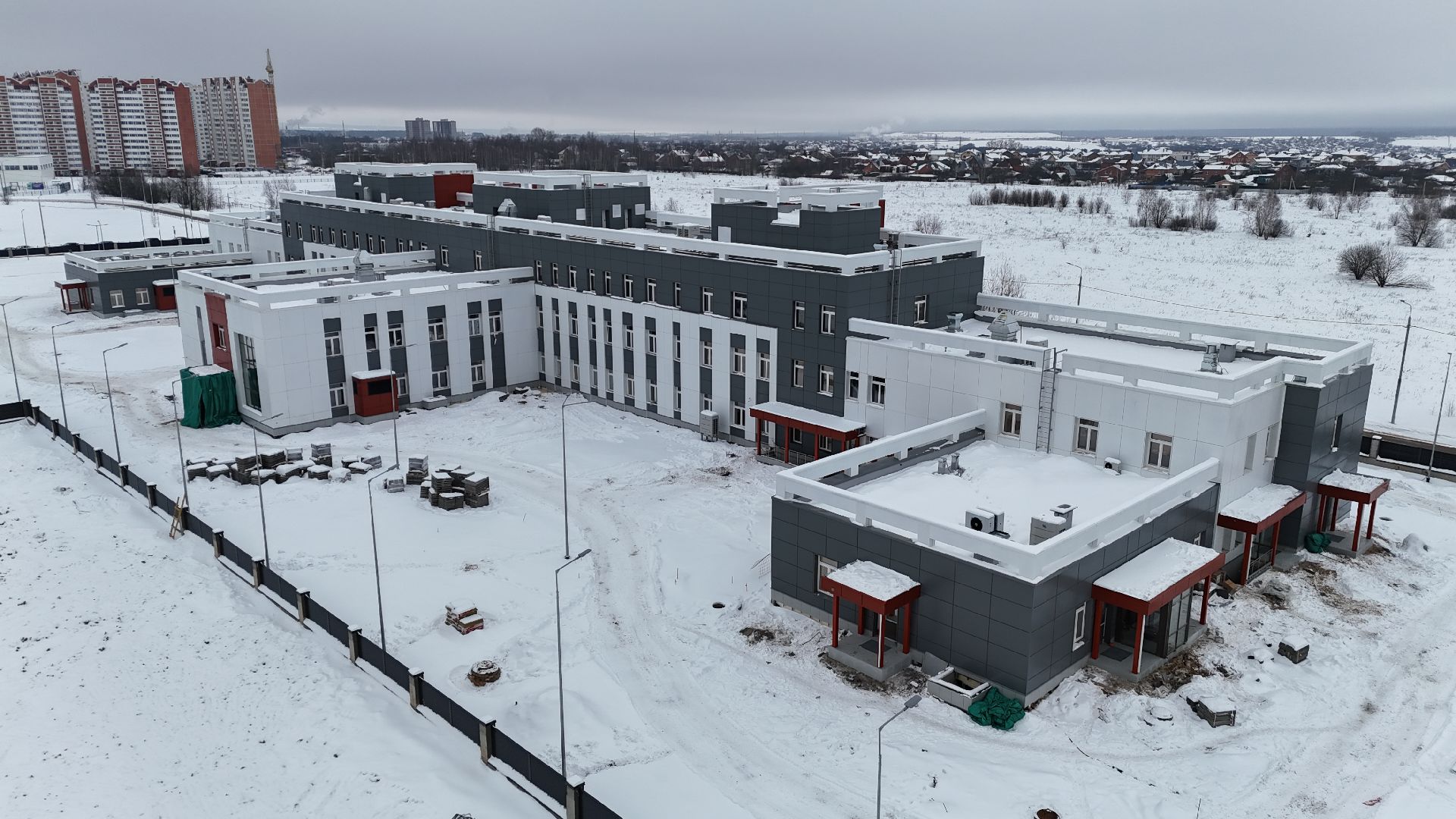 видео с коптера, поликлиника, медицина,