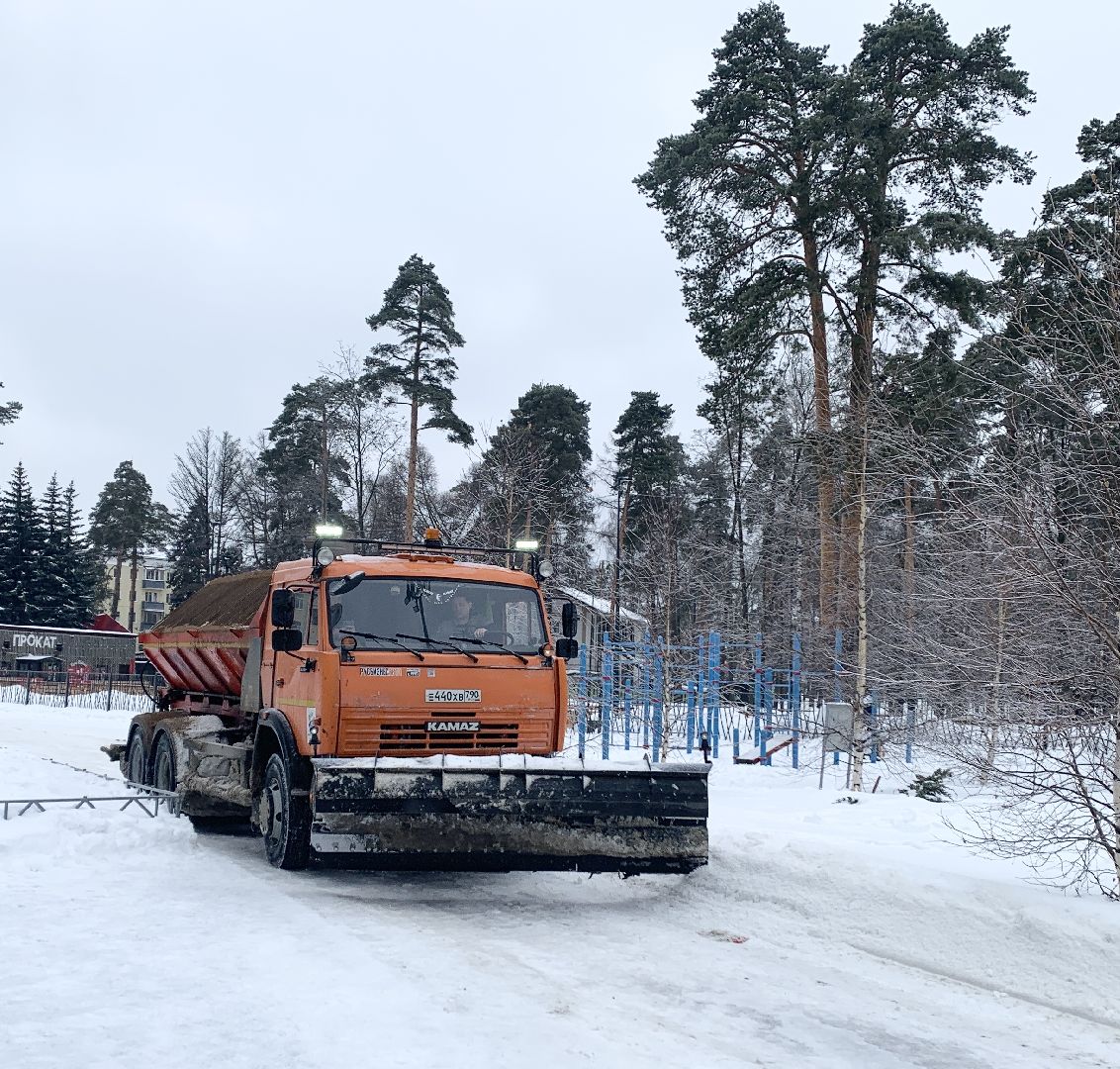 Балашиха, Подмосковье, ЖКХ, Уборка снега, ледяной дождь, ледяная горка,