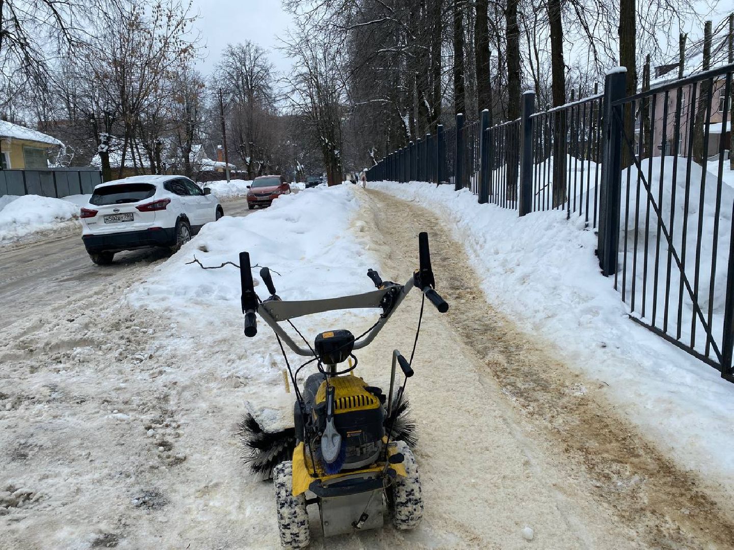 чехов, благоустройство, гололед, обработка дорог, пешеходная зона,