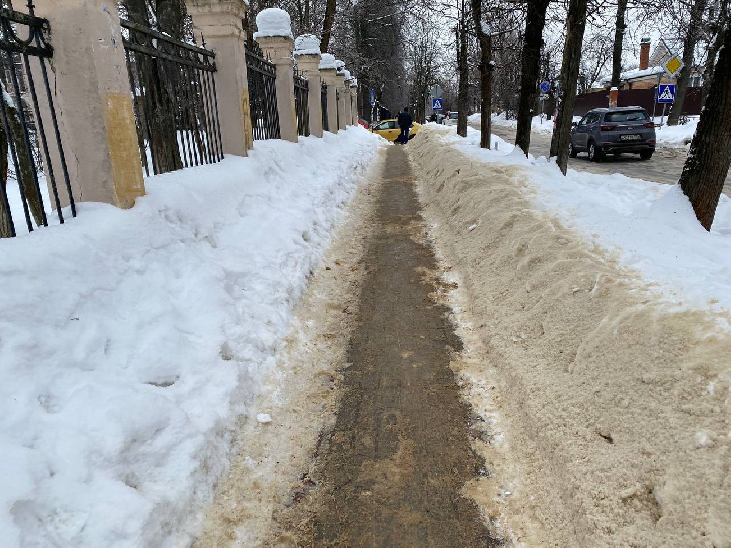 чехов, благоустройство, гололед, обработка дорог, пешеходная зона,