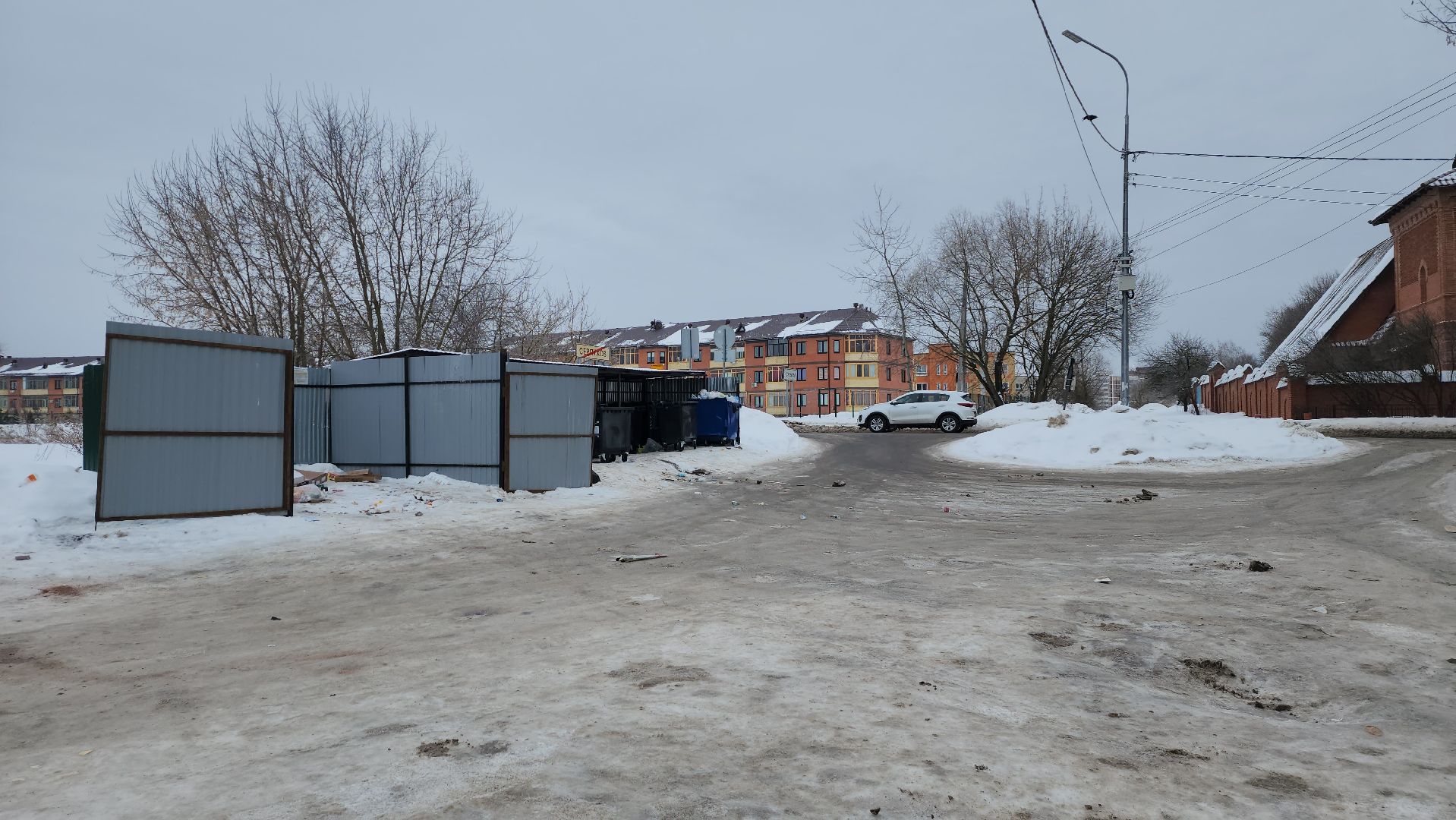 серпухов, улица химиков, дорожные знаки, контейнерная площадка, двор,