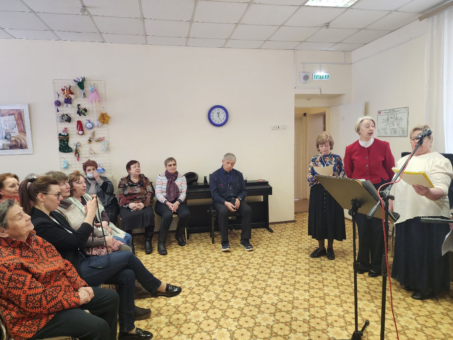 пушкино, концерт, старшее поколение, активное долголетие, поэт, авторское творчество,