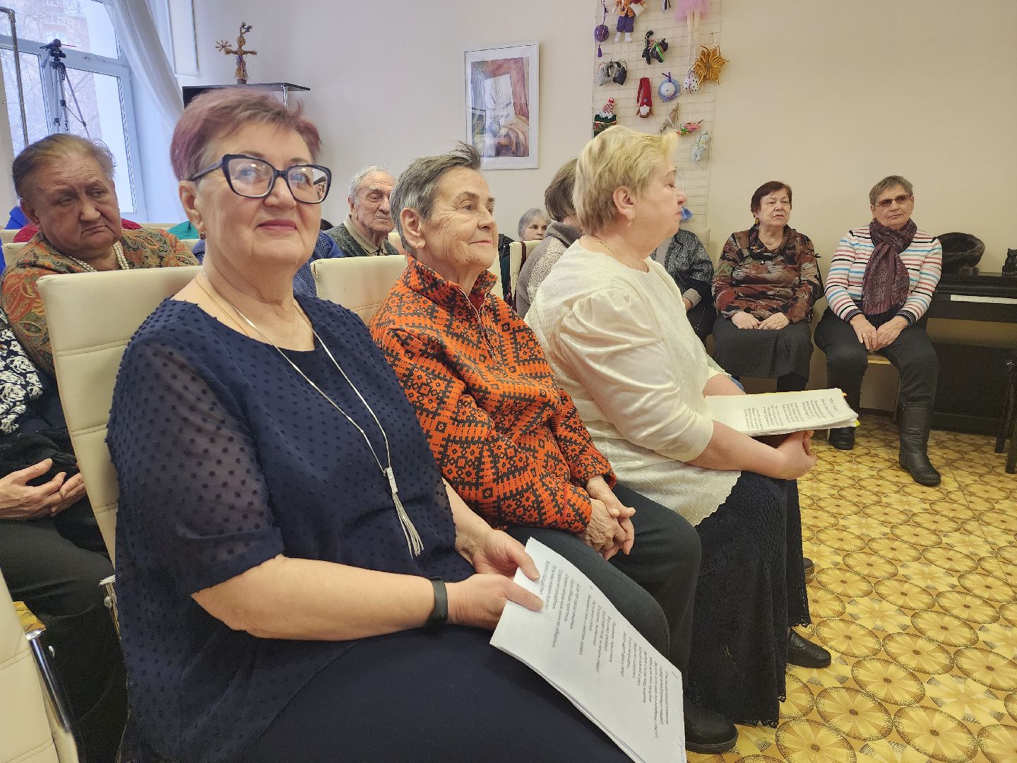 пушкино, концерт, старшее поколение, активное долголетие, поэт, авторское творчество,