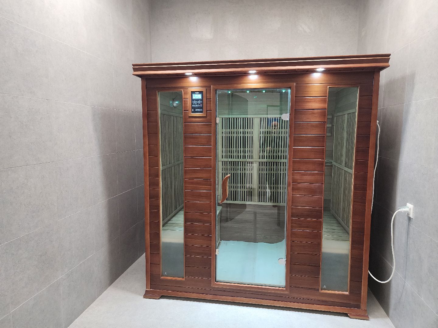 серпухов, подмосковье, стадион спартак, массажный кабинет, инфракрасная сауна, спорт, стадион,