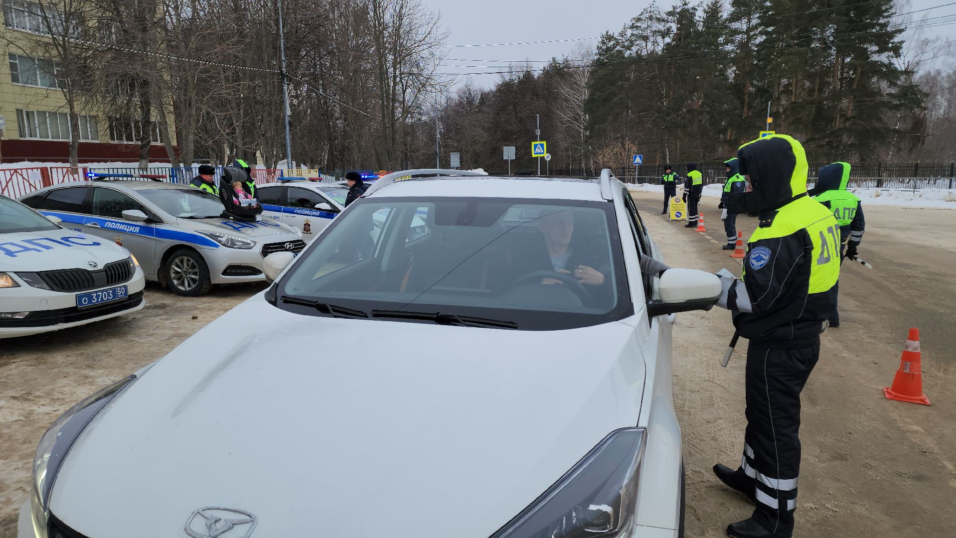 кашира, гаи, рейд безопасности, детское автокресло, социальный раунд, ПДД, безопасность дорожного движения, перевозка детей,