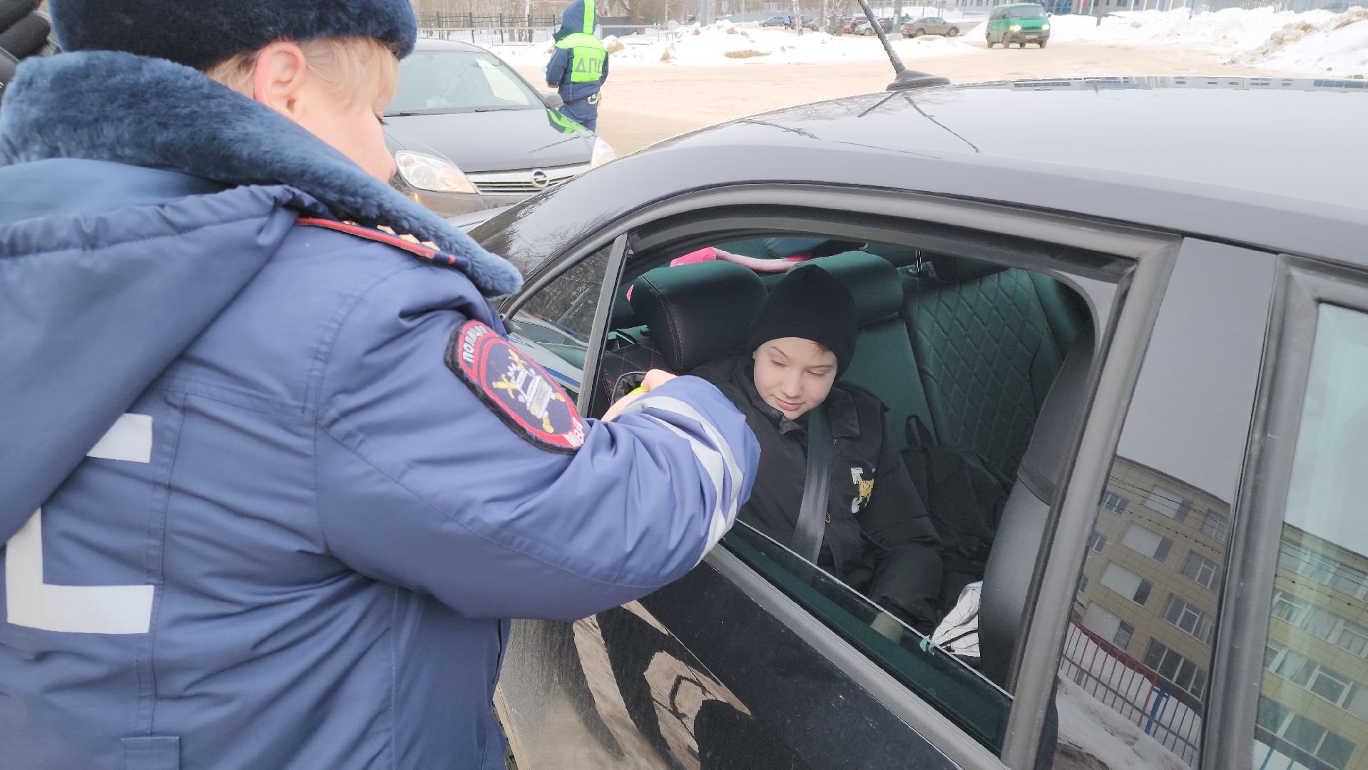 кашира, гаи, рейд безопасности, детское автокресло, социальный раунд, ПДД, безопасность дорожного движения, перевозка детей,