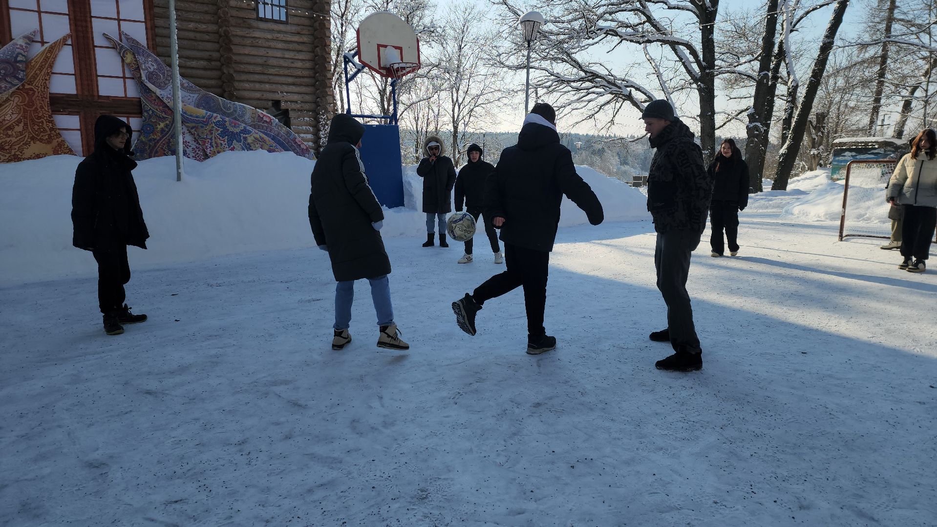 зима в парках, зима в Рузе, футбол, зима в подмомсковье, зима 2024, руза, рузский городской округ,