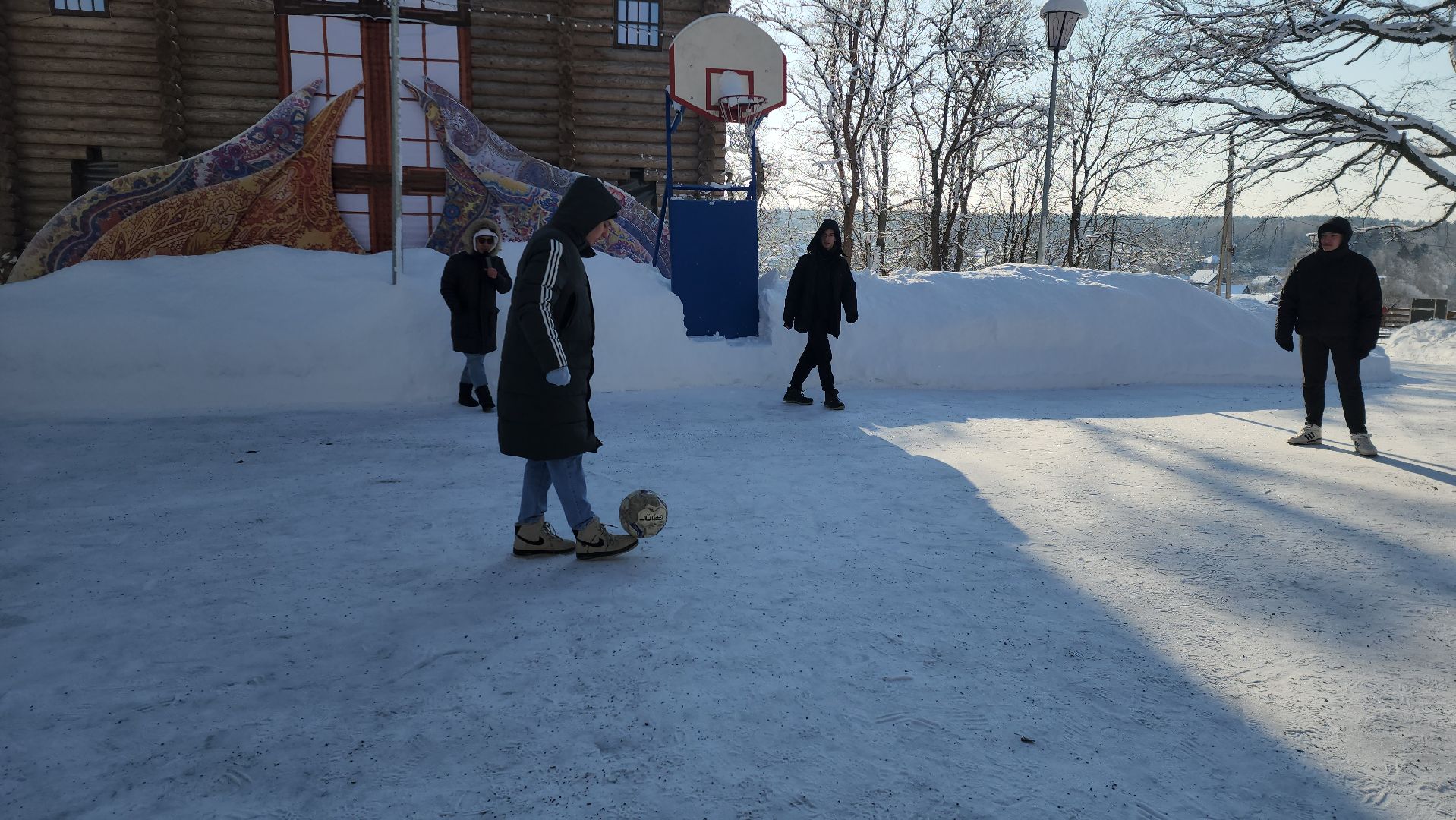 зима в парках, зима в Рузе, футбол, зима в подмомсковье, зима 2024, руза, рузский городской округ,