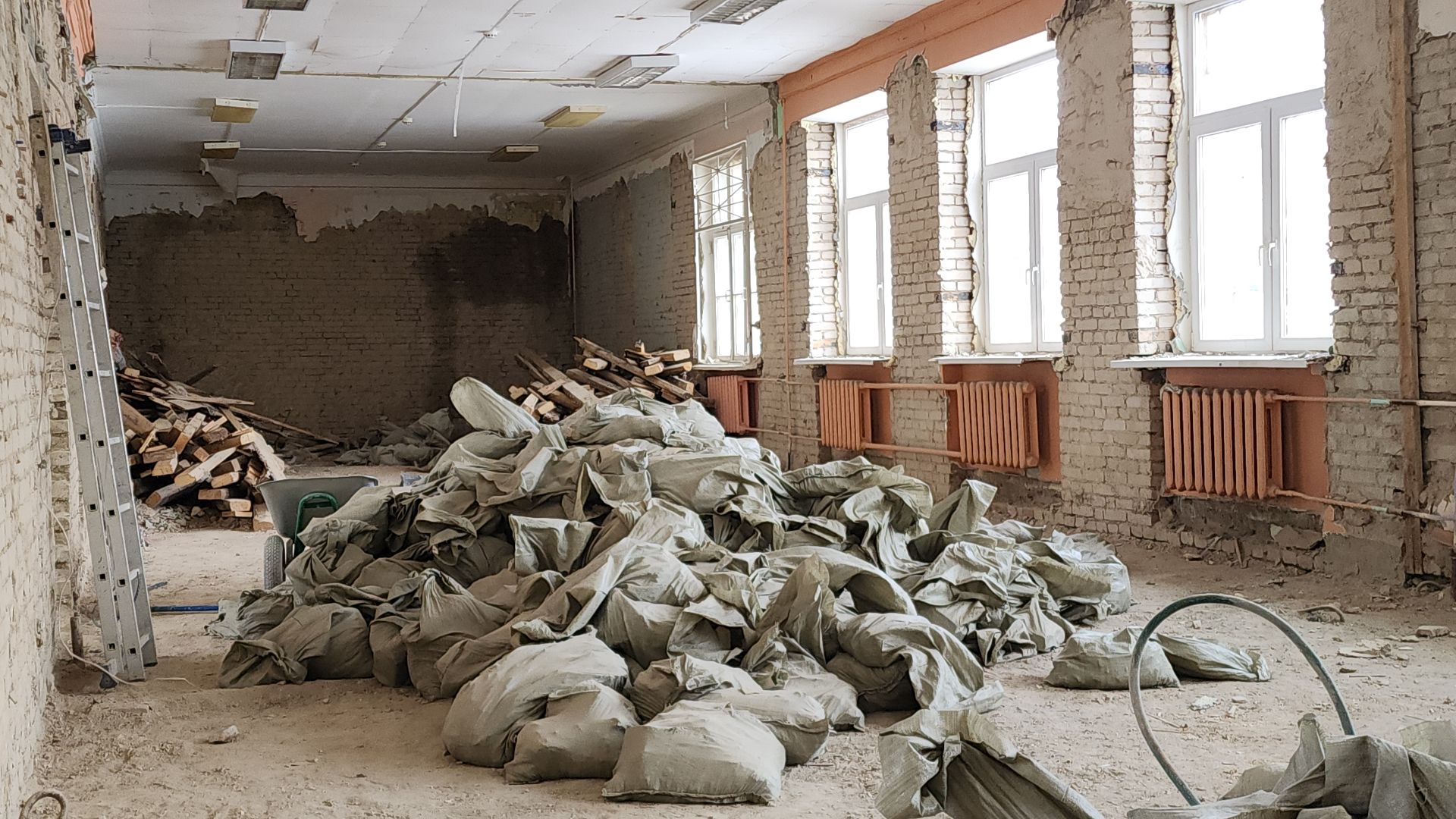 электросталь, мой город, капремонт, капремонт школы, школа 1, подрядчик, демонтаж, демонтажные работы, программа, программа образование, образование подмосковья, строительство, строительство школы,