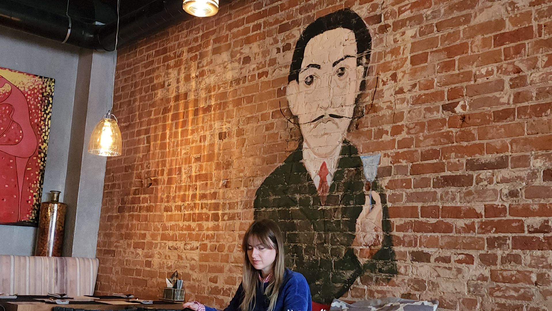 серпухов, еда, ресторан, сальвадор дали, площадь ленина,