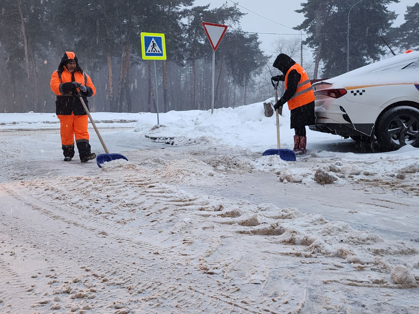 снег, снегопад, серпухов, улица рабочая, комбинат благоустройства,