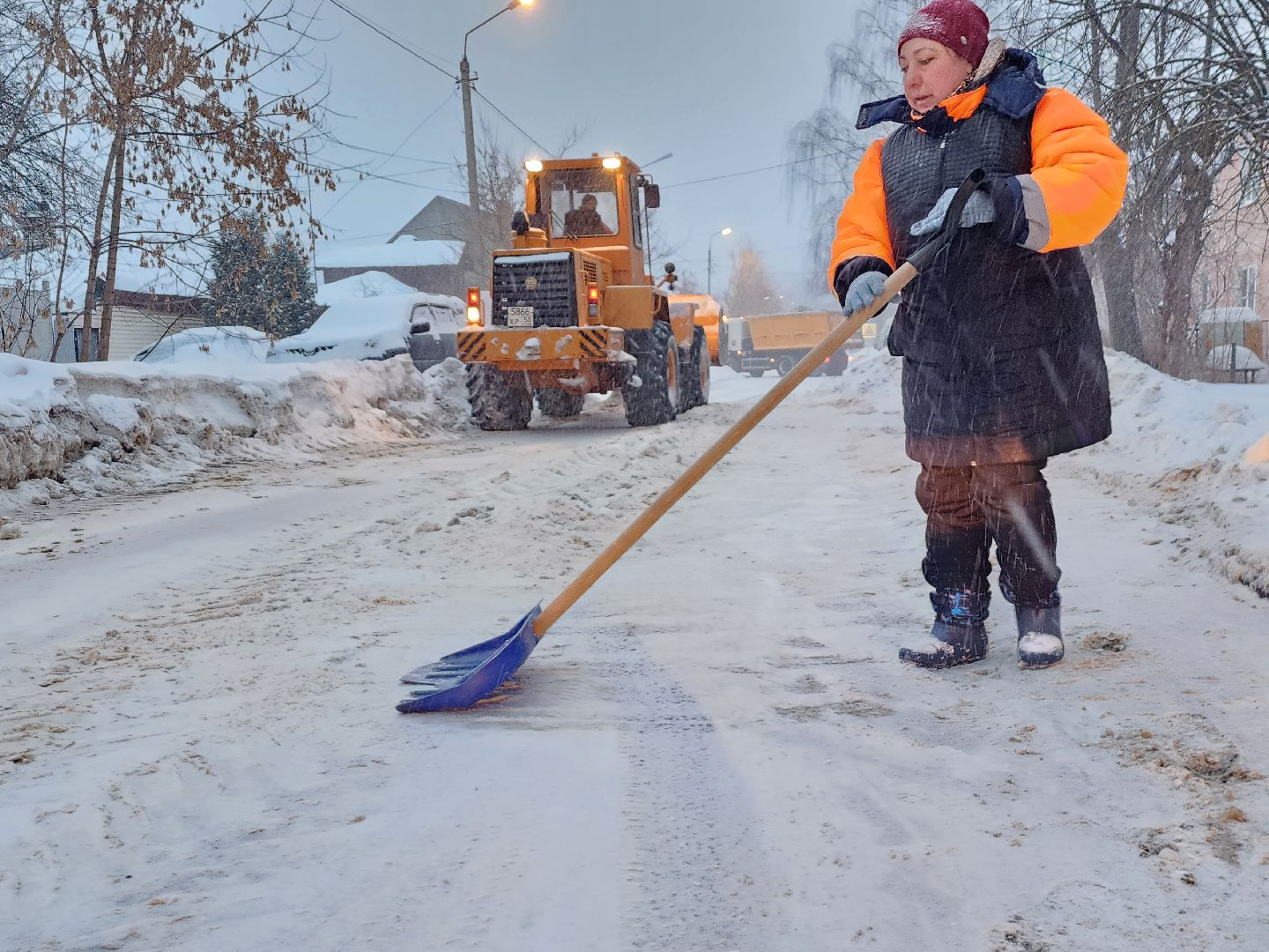 снег, снегопад, серпухов, улица рабочая, комбинат благоустройства,