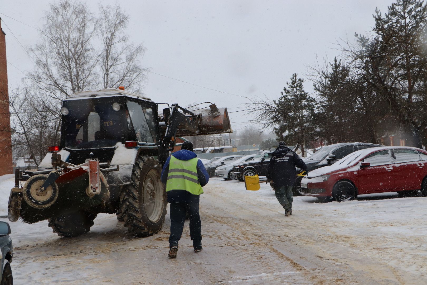 Снегопад, МБУ БДХ, Мосавтодор, Серебряные Пруды, дворы, дороги,