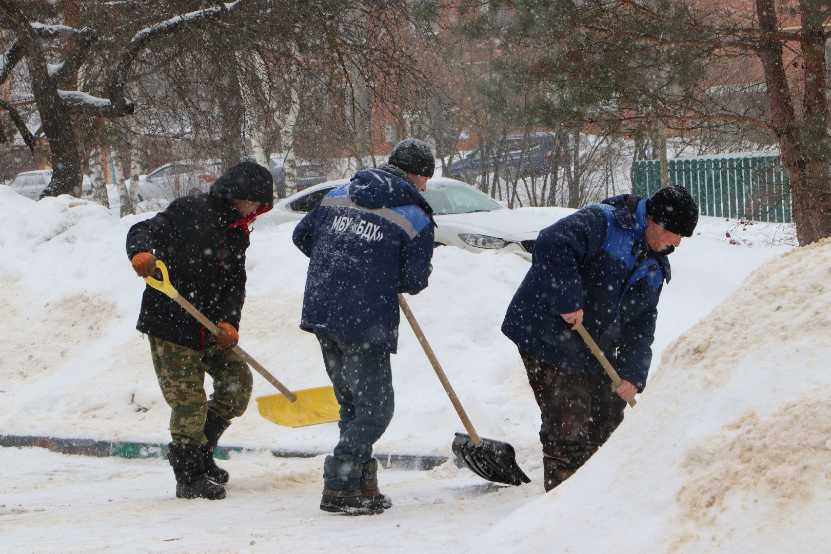 Снегопад, МБУ БДХ, Мосавтодор, Серебряные Пруды, дворы, дороги,