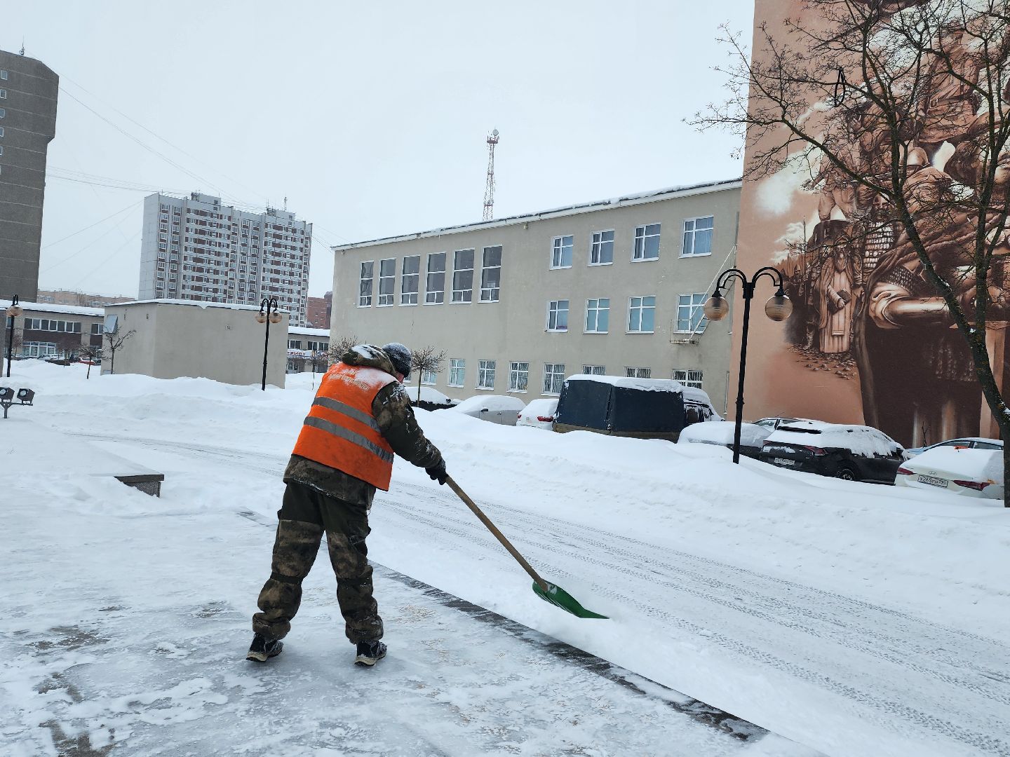 серпухов, подмосковье, площадь славы, уборка снега, комбинат благоустройства,