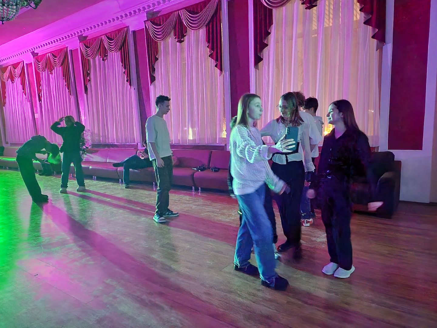 пушкино, дискотека, дети, музыка, подростки,