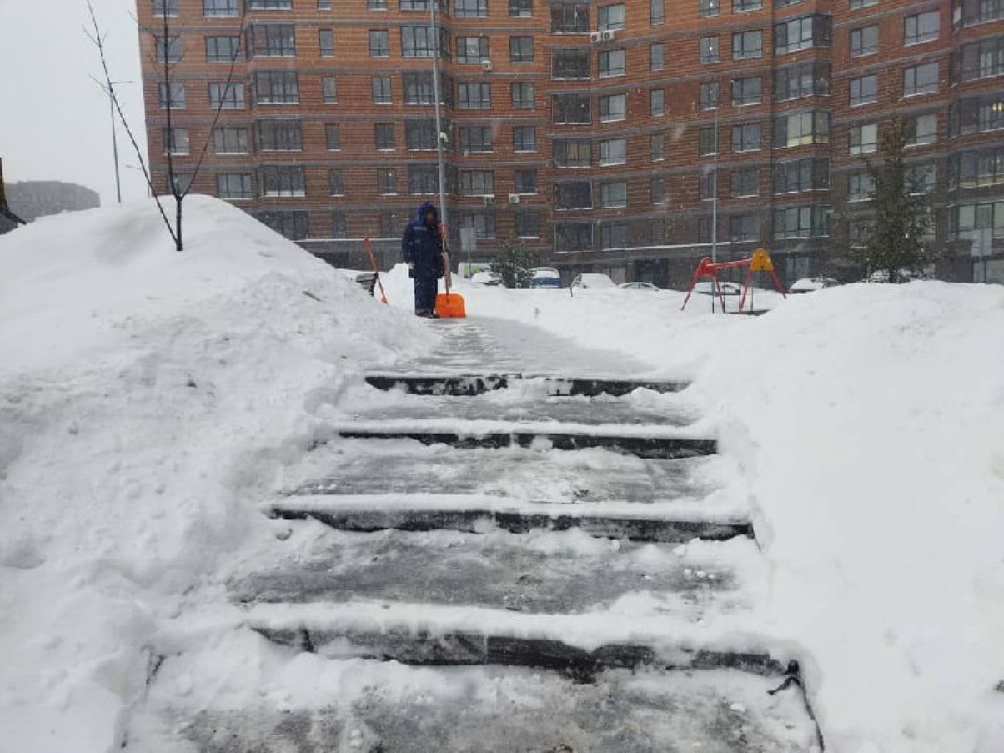 Ленинский, дороги, тротуары, снегопад, дворники,