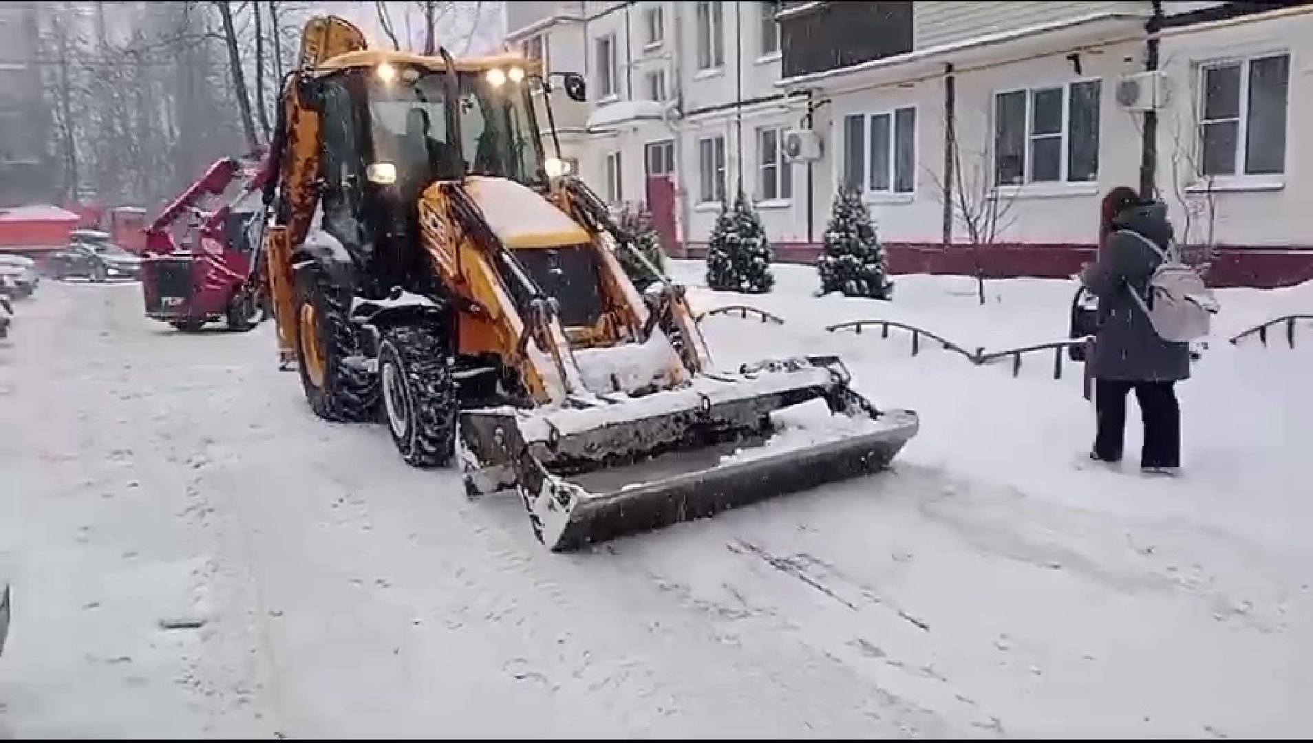 Ленинский, дороги, тротуары, снегопад, дворники,
