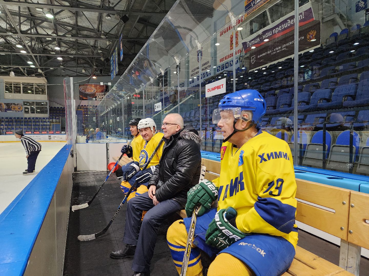 воскресенск, активное долголетие, хоккей, пенсионеры, спорт,