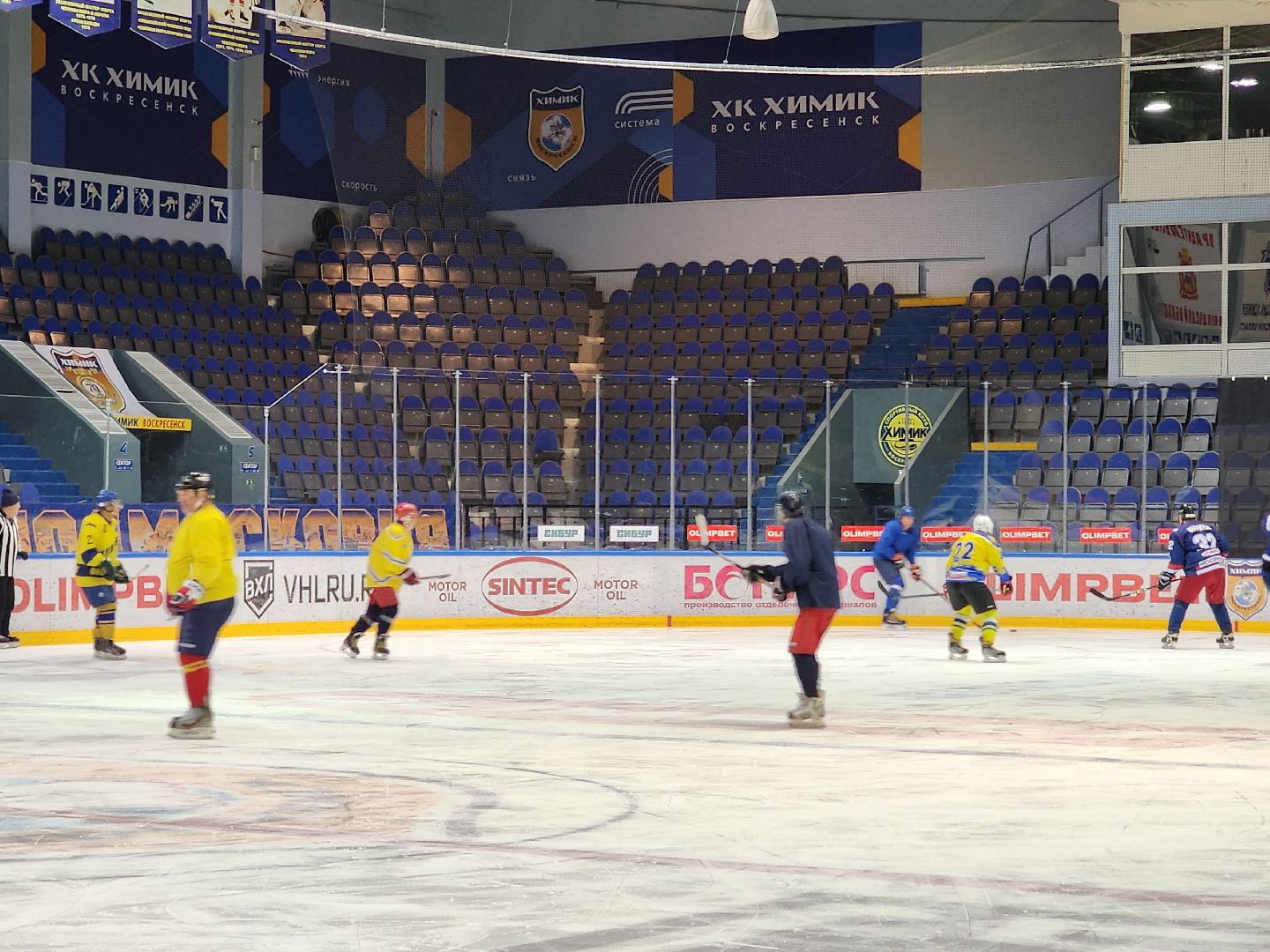 воскресенск, активное долголетие, хоккей, пенсионеры, спорт,