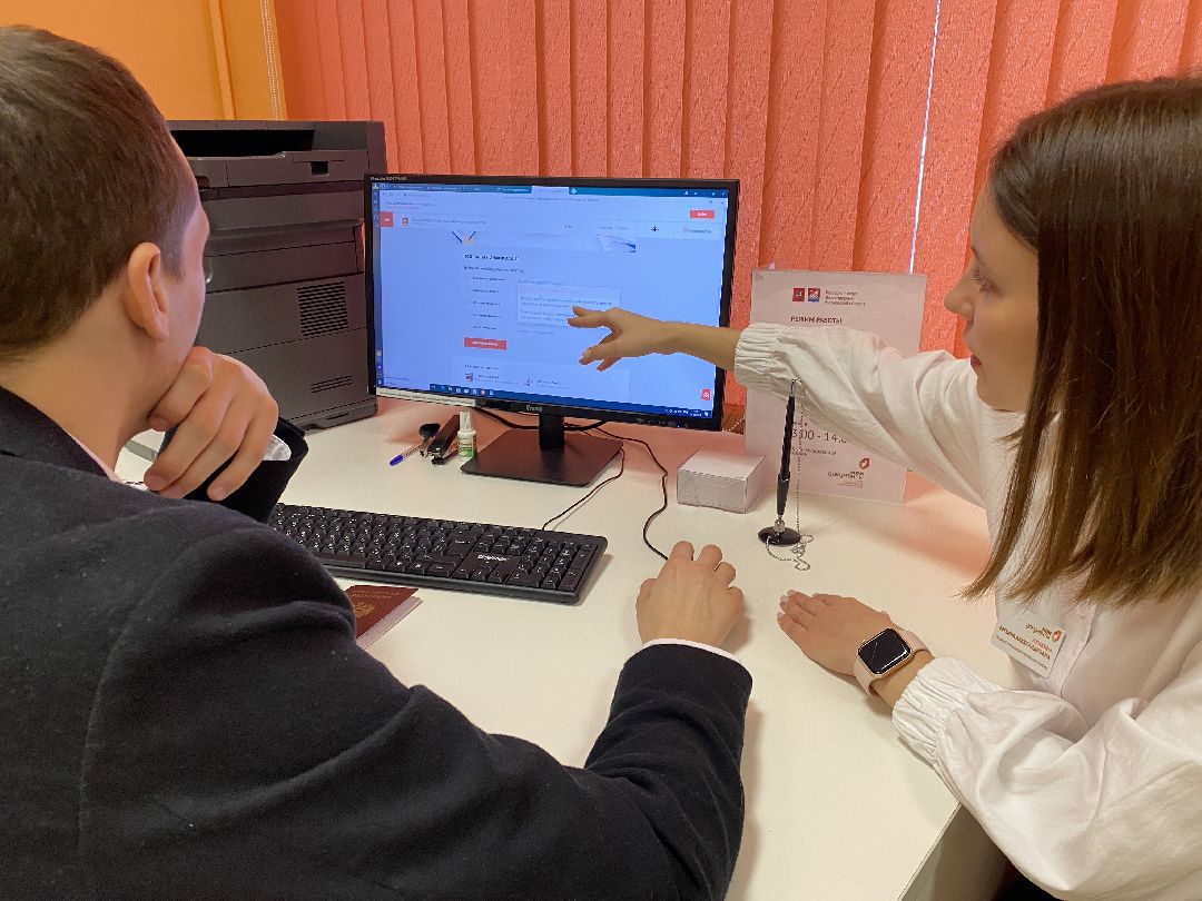 Долгопрудный, общество