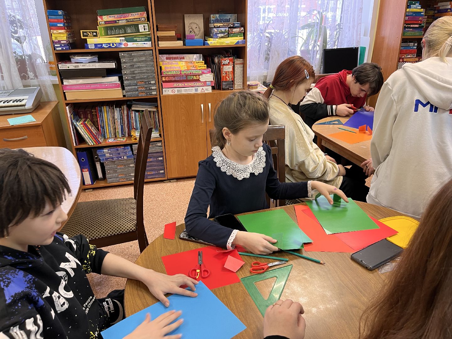 шаховская, волонтеры, молодая гвардия, семейный центр, дети,