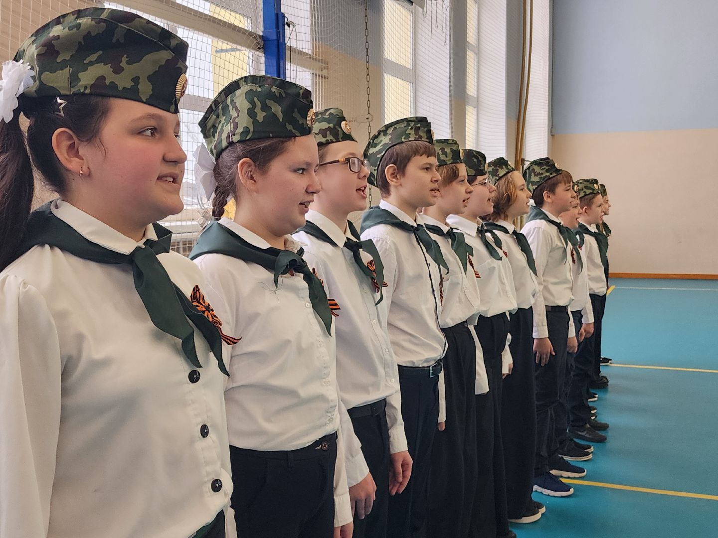 день защитника отечества, смотр строя и песни, школа,