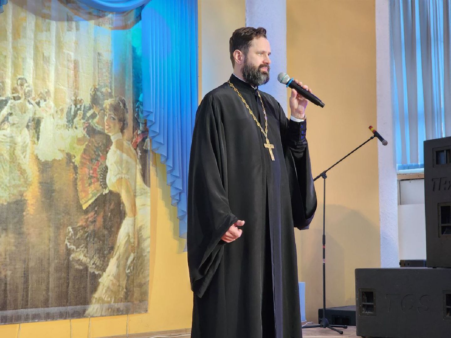 можайск, можайский городской округ, подмосковье, сретенский бал, традиции, культура, вальс, всемирный день молодежи, православная молодежь, танцы,