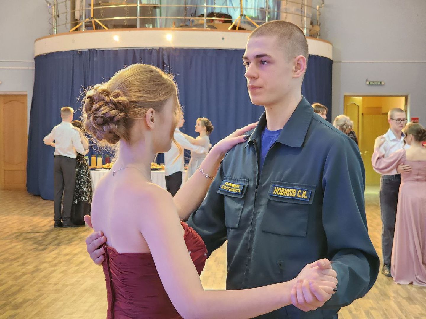 можайск, можайский городской округ, подмосковье, сретенский бал, традиции, культура, вальс, всемирный день молодежи, православная молодежь, танцы,