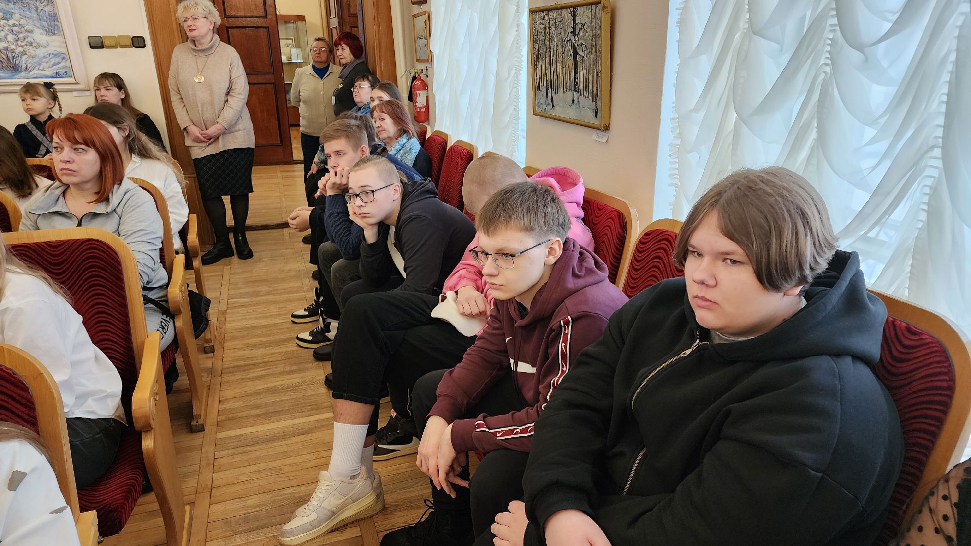 кашира, краеведческий музей, фотовыставка, Митя Сергеев, несломленный донбасс, СВО, фотограф,