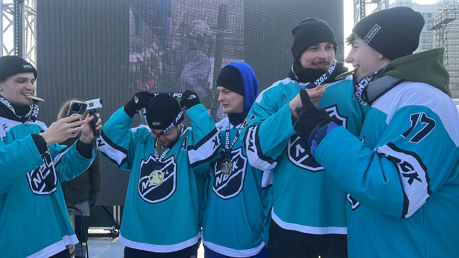 хоккей, понд-хоккей, матч, хоккей на улице, 4х4, спорт в подмосковье,