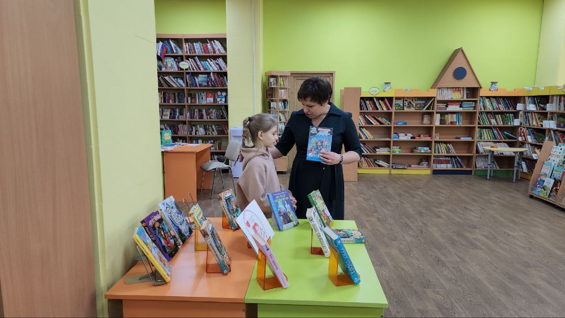 можайск, можайский городской округ, подмосковье, библиотека, акция, всемирный день книгодарения, можайская библиотека, дети, книги, подарок, любимые произведения,