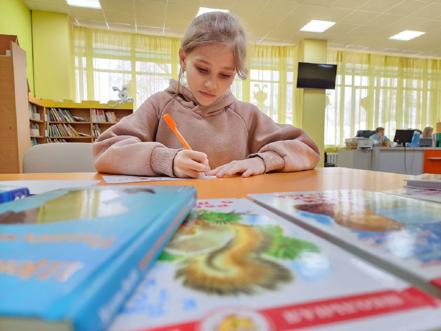 можайск, можайский городской округ, подмосковье, библиотека, акция, всемирный день книгодарения, можайская библиотека, дети, книги, подарок, любимые произведения,