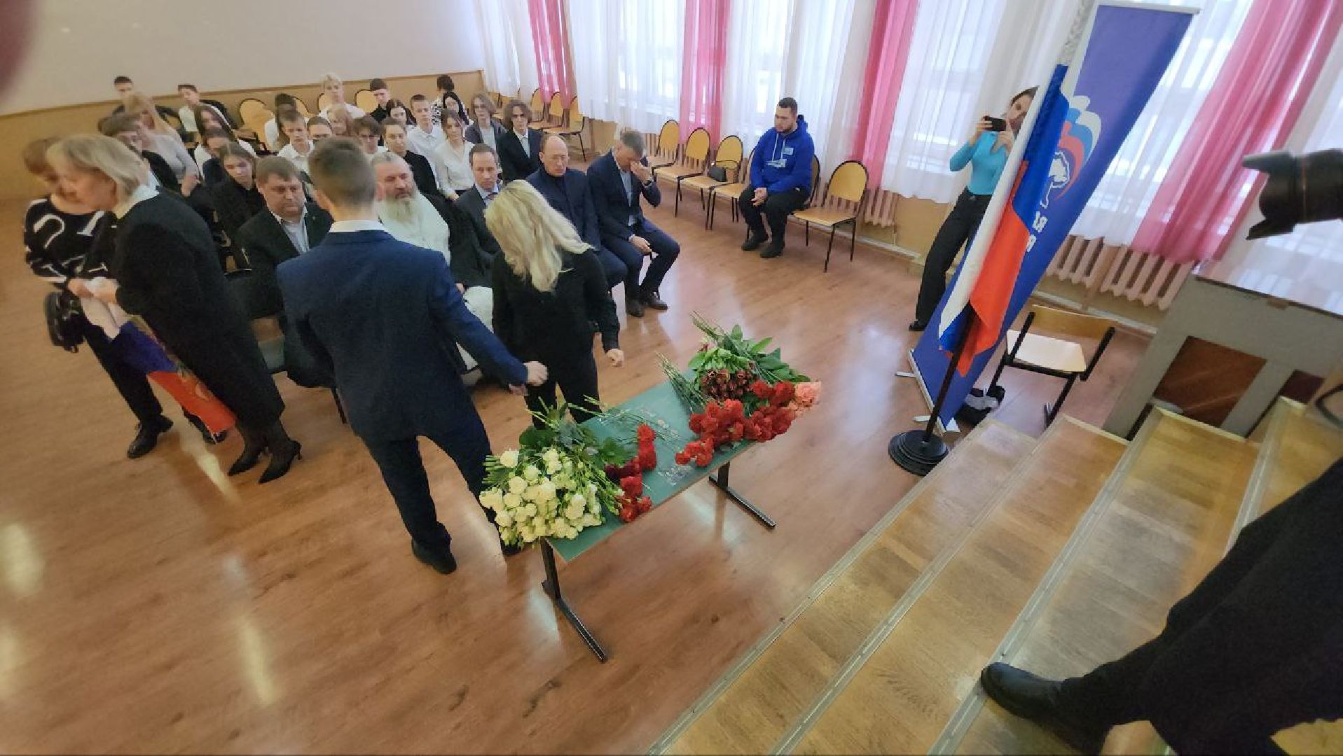 парта героя, школа 12, Никита Утин, Борис Аубакиров, Роман Терюшков,Игорь Коханый,