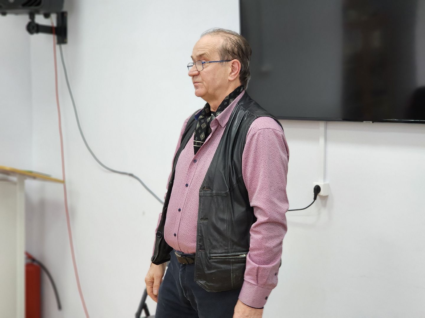 волоколамск, художественная выставка, библиоканикулы, библиотека, Выставка, художник, художники подмосковья,