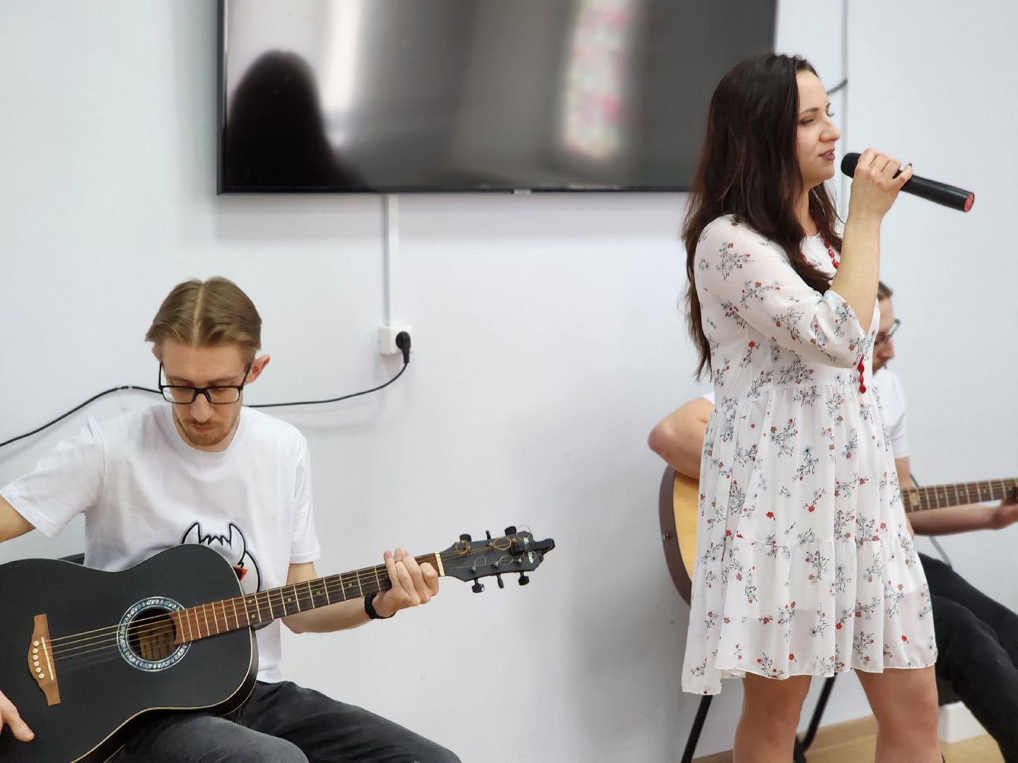 волоколамск, художественная выставка, библиоканикулы, библиотека, Выставка, художник, художники подмосковья,