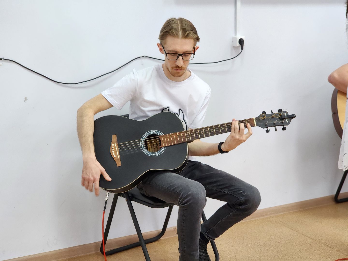 волоколамск, художественная выставка, библиоканикулы, библиотека, Выставка, художник, художники подмосковья,