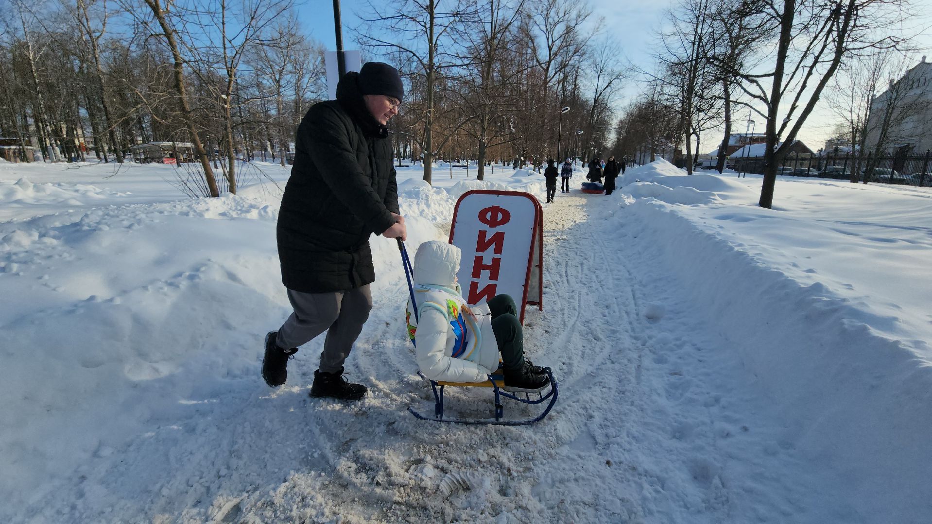 Серпухов, Подмосковье, Фестиваль Тепло, парки подмосковья ., парк имени олега степанова, семья, дети, мастер-класс, ярмарка, концерт, активное долголетие, танцоры, певцы,