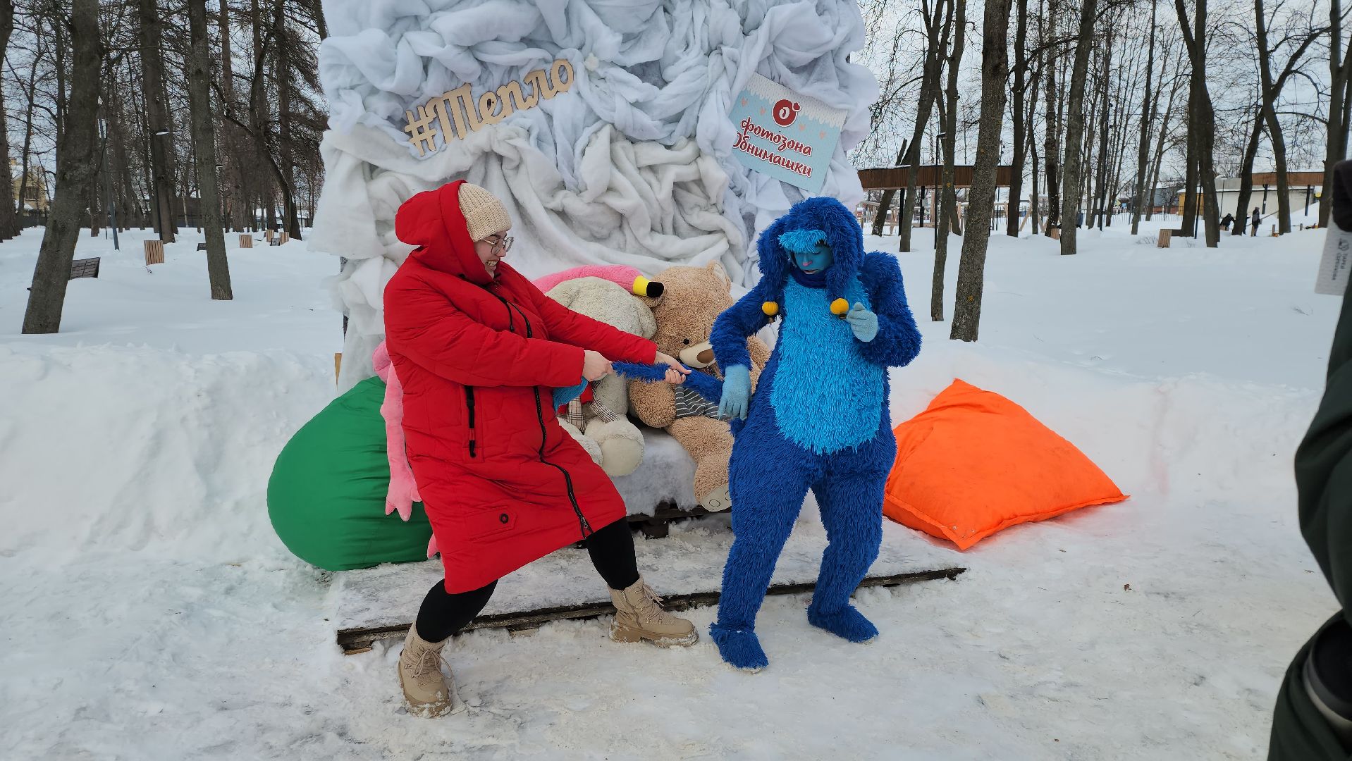 Серпухов, Подмосковье, Фестиваль Тепло, парки подмосковья ., парк имени олега степанова, семья, дети, мастер-класс, ярмарка, концерт, активное долголетие, танцоры, певцы,