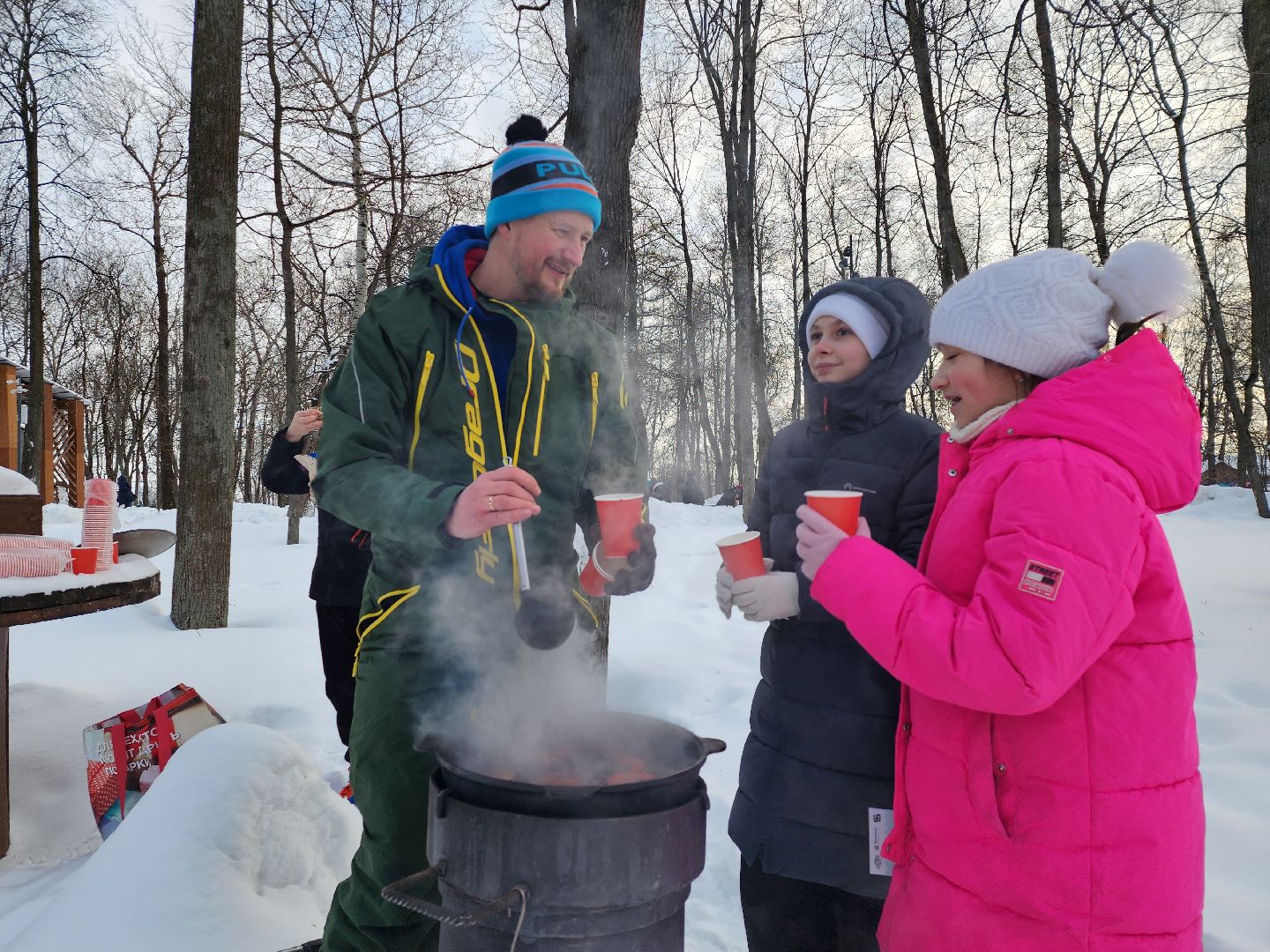 Серпухов, Подмосковье, Фестиваль Тепло, парки подмосковья ., парк имени олега степанова, семья, дети, мастер-класс, ярмарка, концерт, активное долголетие, танцоры, певцы,