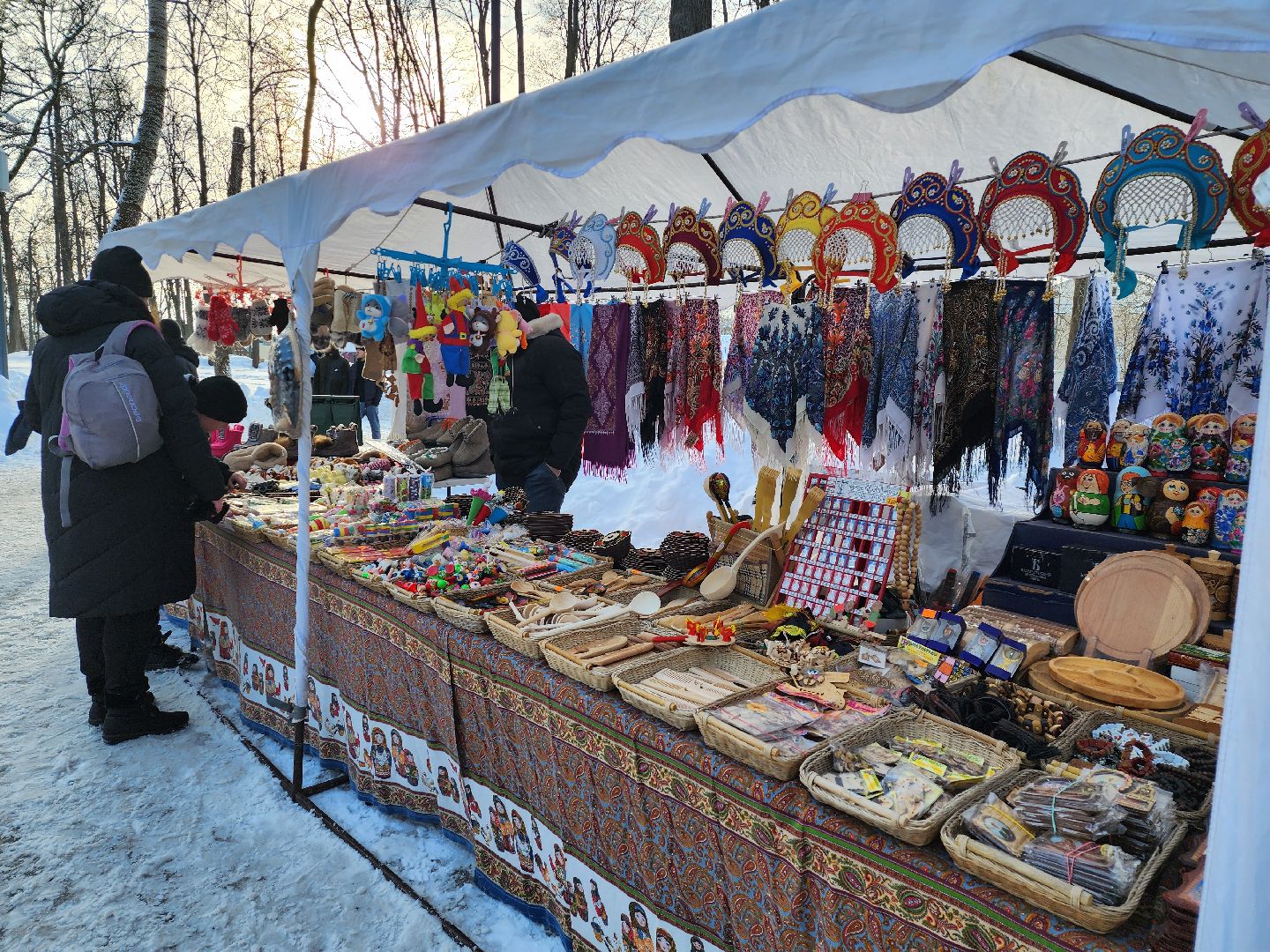 Серпухов, Подмосковье, Фестиваль Тепло, парки подмосковья ., парк имени олега степанова, семья, дети, мастер-класс, ярмарка, концерт, активное долголетие, танцоры, певцы,