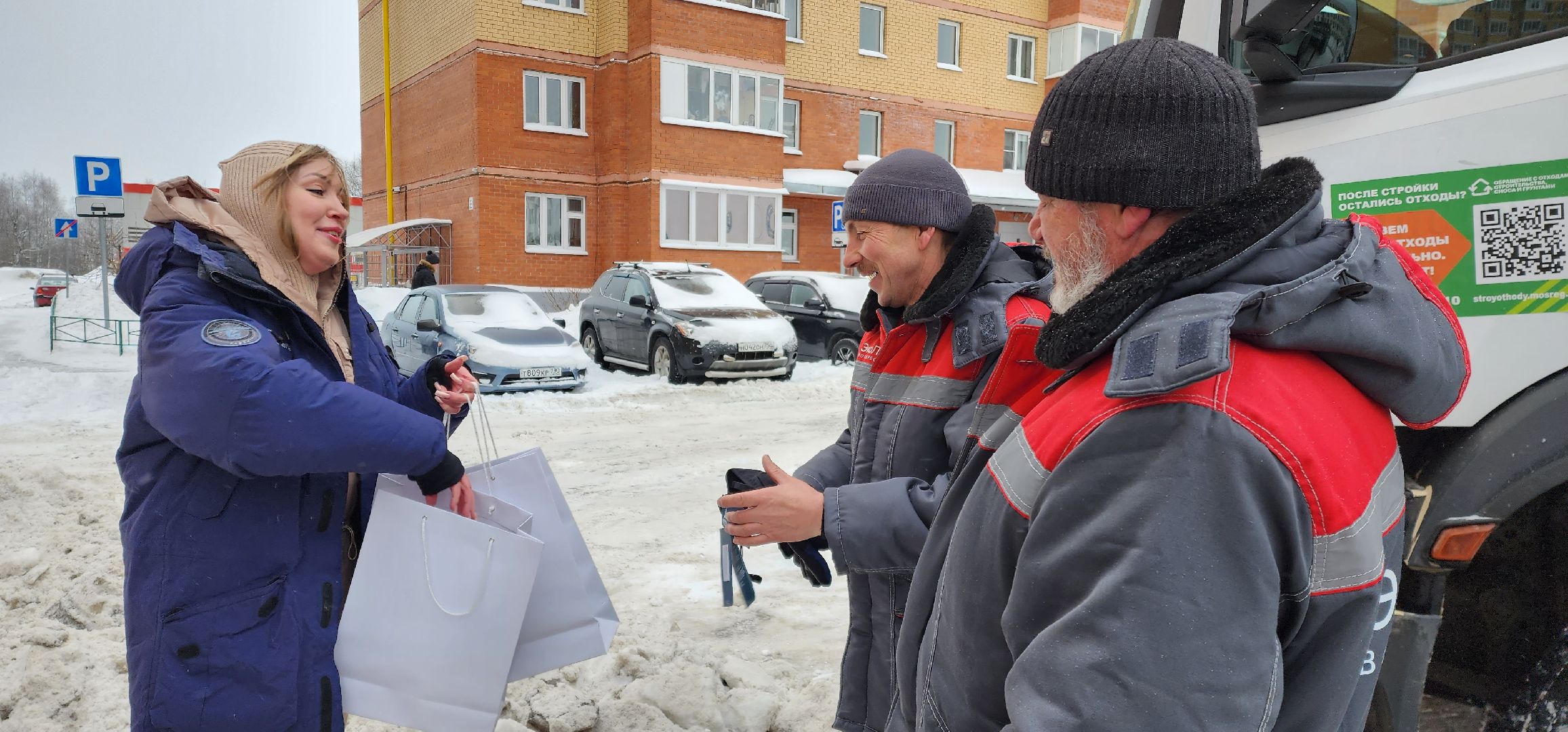 раменское, общество, водители мусоровозов спасли кота,