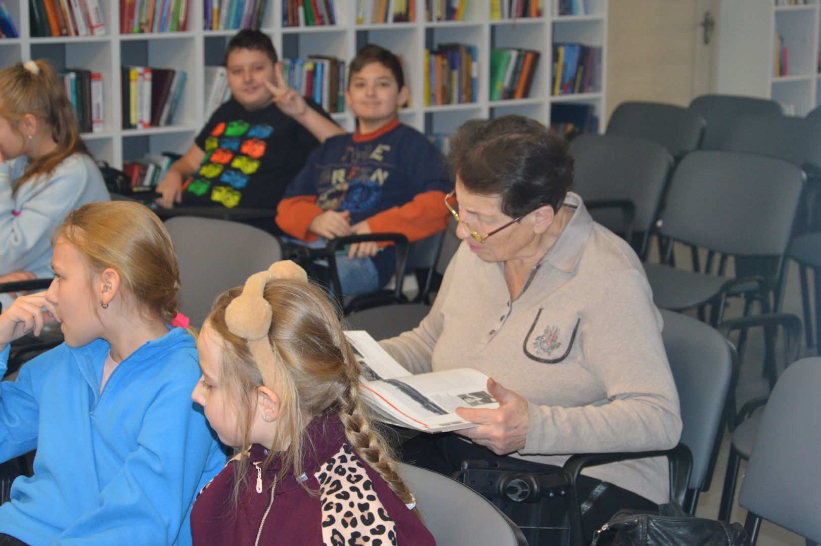 шатура, франция, библиотека, день всех влюбленных, любовь, любовь к искусству, городской округ культура, культура для школьников, культура молодежь,